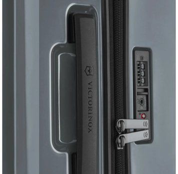 Чемодан Victorinox AIROX/Silver Средний Vt612508 Vt612508 фото
